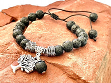 Charger l'image dans la galerie, Bracelet arbre de vie en pierre de lave