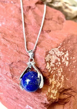 Charger l'image dans la galerie, Collier de vitalité en lapis lazuli
