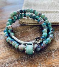 Charger l'image dans la galerie, Bracelet perles de fleurs