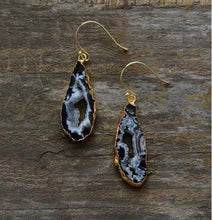 Charger l'image dans la galerie, Boucles d'oreilles en géodes