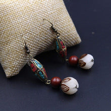 Charger l&#39;image dans la galerie, Boucles d&#39;oreille ethniques en zinc
