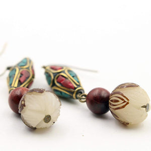 Boucles d'oreille ethniques en zinc