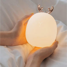 Charger l&#39;image dans la galerie, Lampe veilleuse design Cerf
